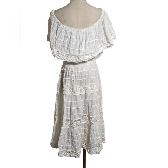 White Off Shoulder Midi Dress With Crochet Details Plus Size - Picture 5 of 6